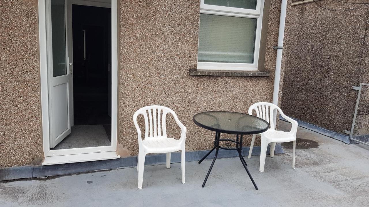 Art Studio Apartment Briton Ferry Buitenkant foto